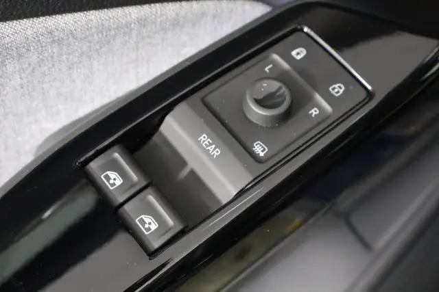 2023 Volkswagen ID.4 AWD Pro