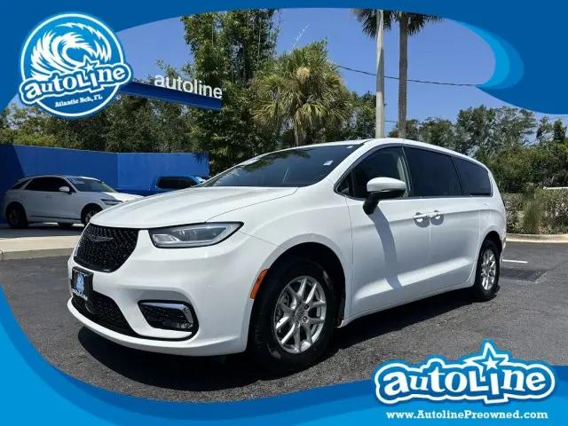 2023 Chrysler Pacifica Touring L for sale in Jacksonville, FL