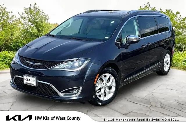 2020 Chrysler Pacifica Limited for sale in Ballwin, MO