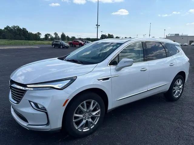 2023 Buick Enclave Essence FWD for sale in Defiance, OH