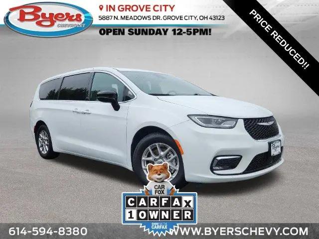 2025 Chrysler Pacifica Select for sale near Grove City, OH