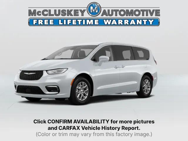 2023 Chrysler Pacifica Touring L for sale in Cincinnati, OH