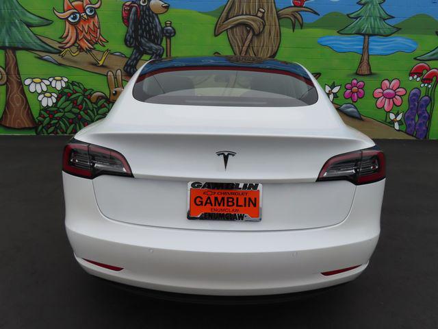 2022 Tesla Model 3 Rear-Wheel Drive