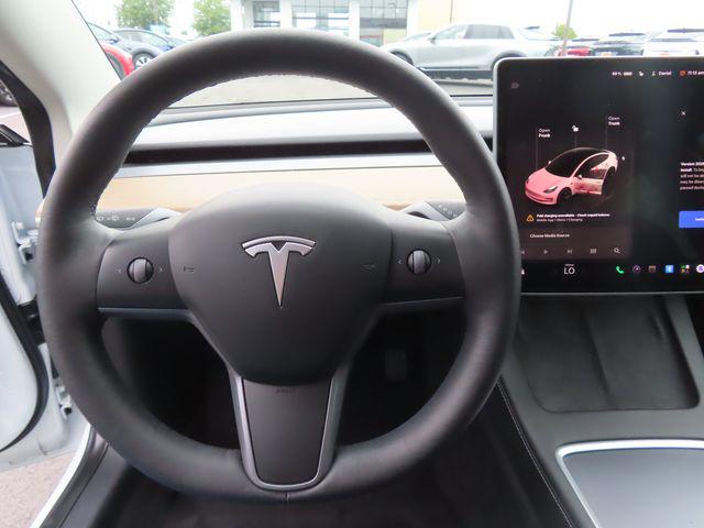 2022 Tesla Model 3 Rear-Wheel Drive