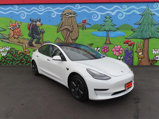2022 Tesla Model 3 Rear-Wheel Drive