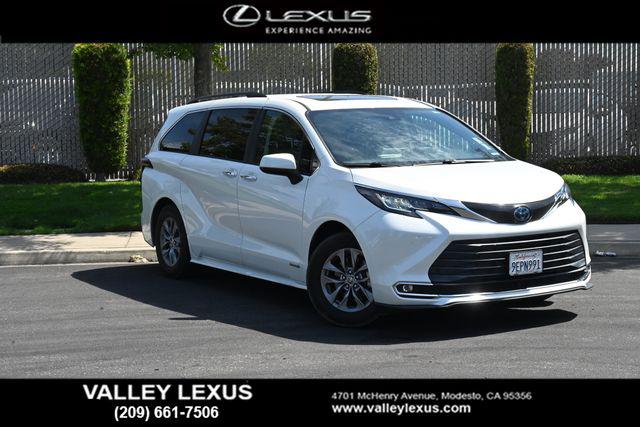 2021 Toyota Sienna XLE for sale in Modesto, CA