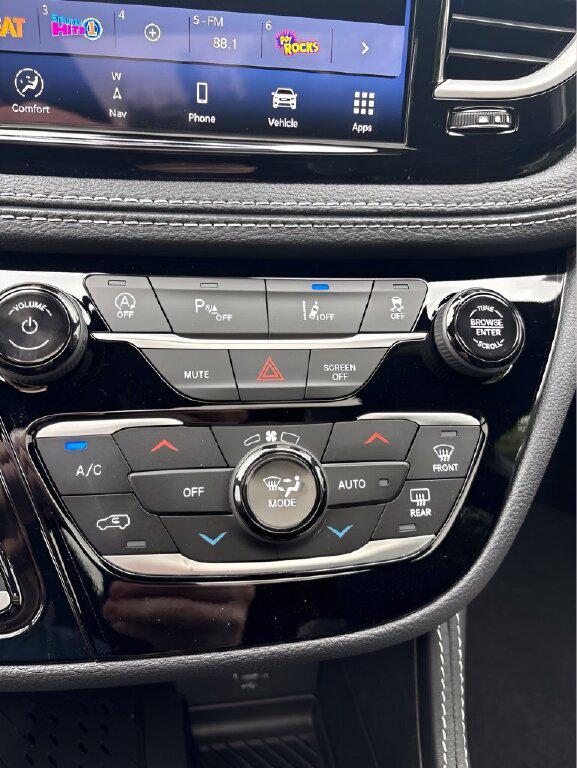 2027 Chrysler Pacifica Limited