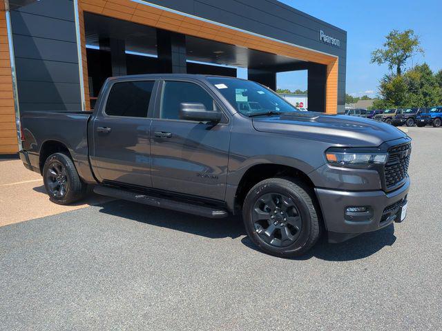 2027 RAM Ram 1500 RAM 1500 EXPRESS CREW CAB 4X4 57 BOX 2027 RAM Ram 1500 RAM 1500 EXPRESS CREW CAB 4X4 57 BOX