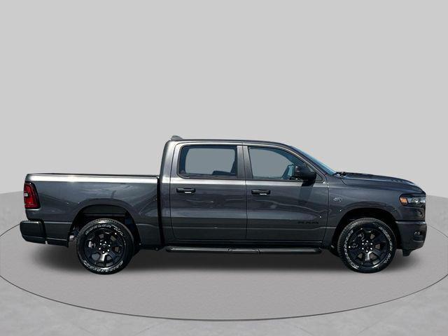 2027 RAM Ram 1500 RAM 1500 EXPRESS CREW CAB 4X4 57 BOX