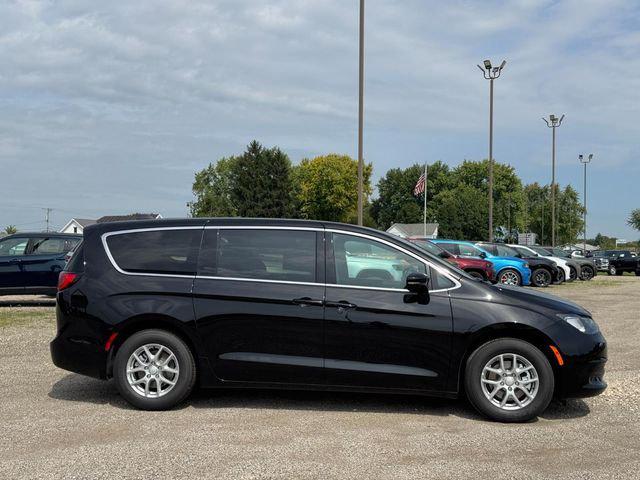 2027 Chrysler Pacifica PACIFICA LX