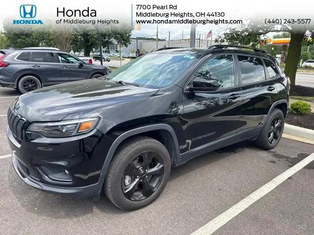 2020 Jeep Cherokee Altitude 4x4 for sale in Middleburg Heights, OH