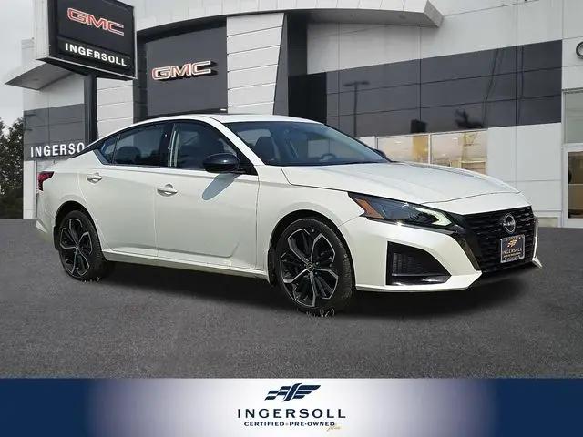 2023 Nissan Altima SR Intelligent AWD for sale in Watertown, CT