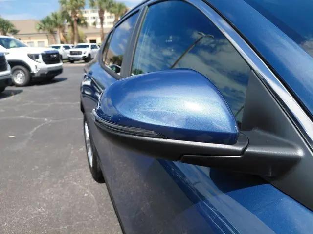 2026 Buick NV Preferred FWD