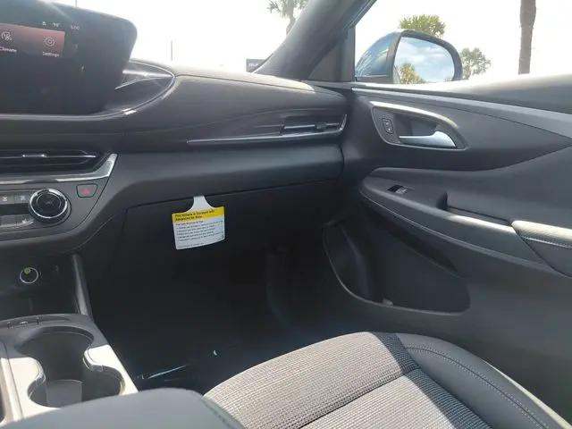 2026 Buick NV Preferred FWD
