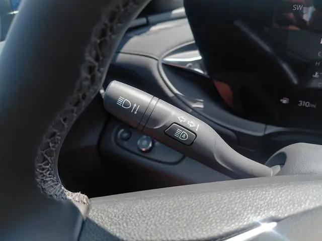 2026 Buick NV Preferred FWD