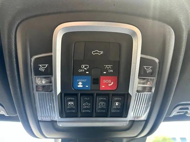 2019 Ram 1500 Limited Crew Cab 4x4 57 Box