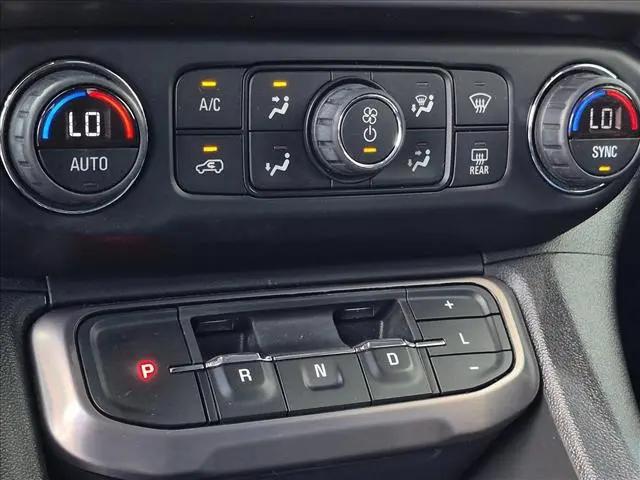 2021 GMC Acadia AWD AT4