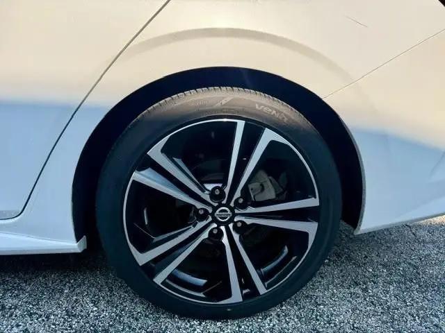 2023 Nissan Sentra SR Xtronic CVT