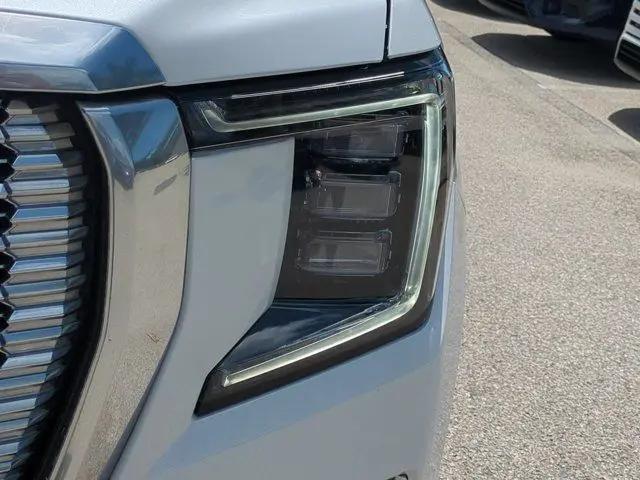 2023 GMC Yukon 4WD Denali