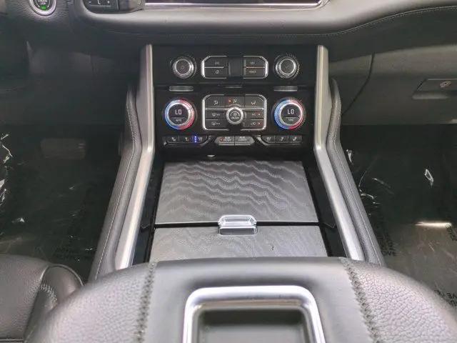 2023 GMC Yukon 4WD Denali