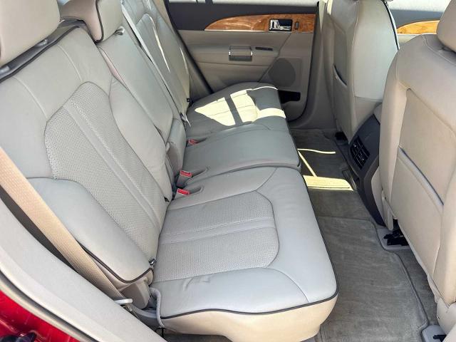 2015 Lincoln MKX Base