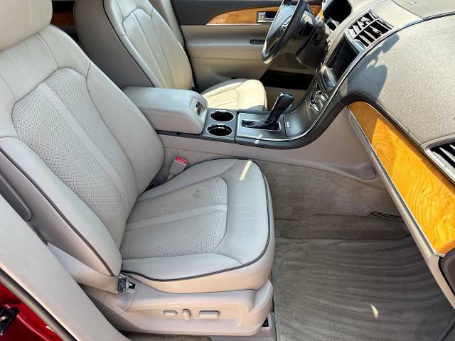 2015 Lincoln MKX Base