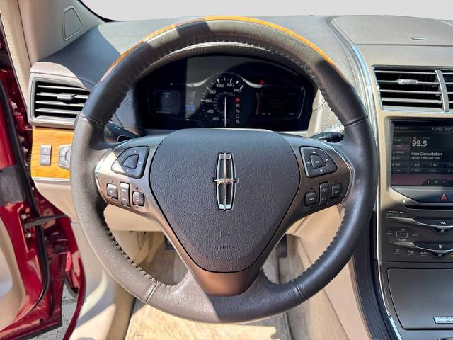 2015 Lincoln MKX Base