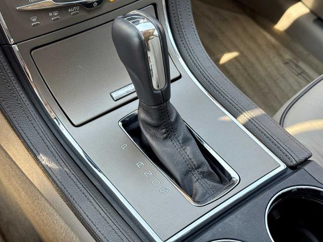 2015 Lincoln MKX Base