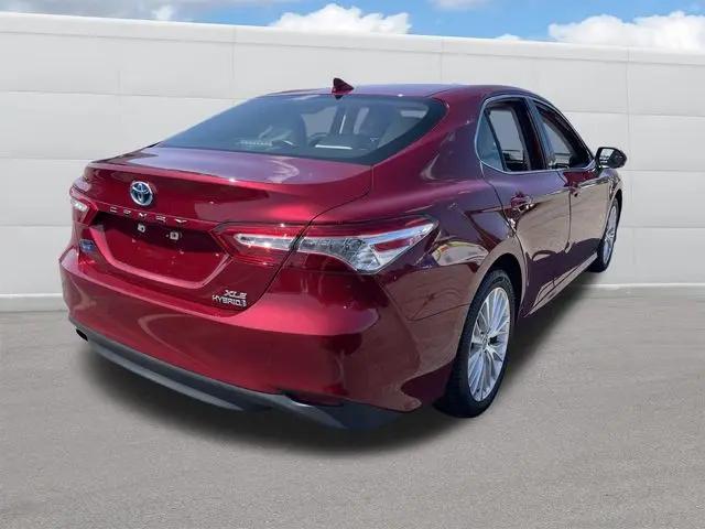 2020 Toyota Camry XLE Hybrid