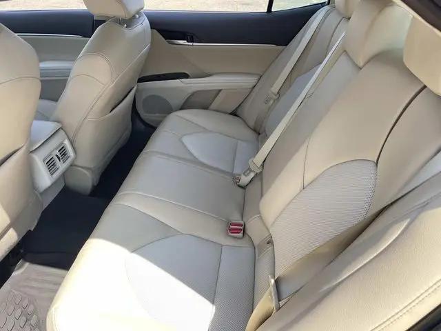 2020 Toyota Camry XLE Hybrid