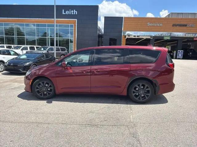 2020 Chrysler Pacifica Touring