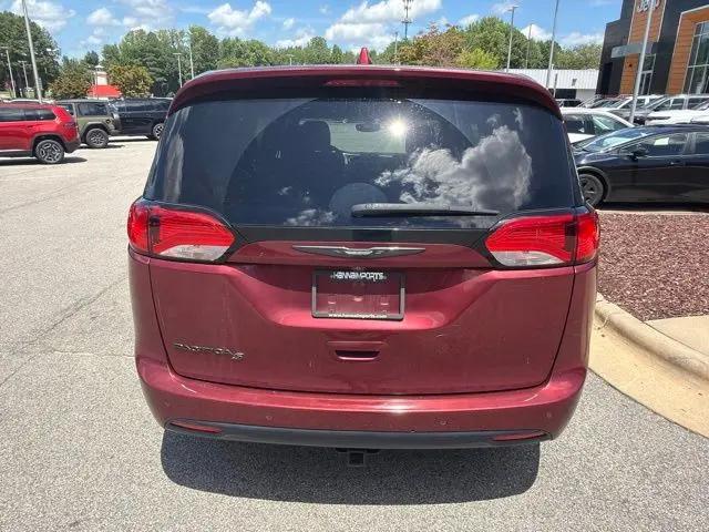 2020 Chrysler Pacifica Touring