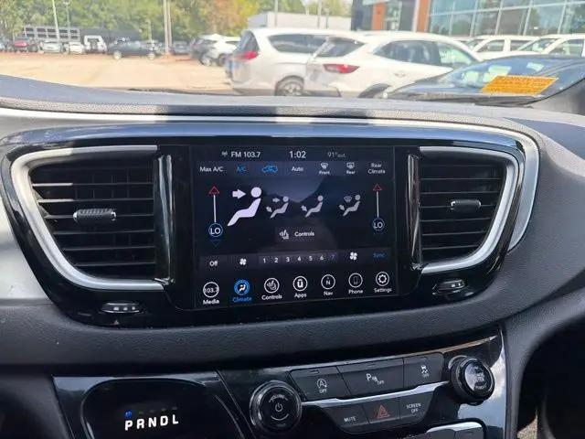 2020 Chrysler Pacifica Touring