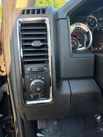 2017 Ram 1500 Laramie Quad Cab 4x4 64 Box