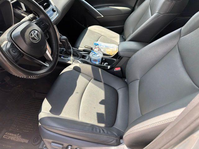 2025 Toyota Corolla Cross XLE