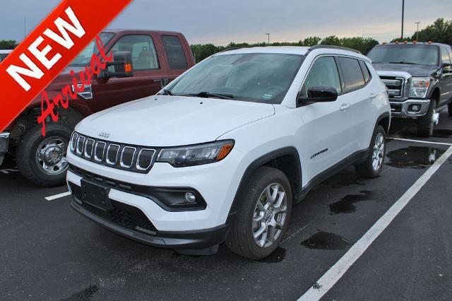 2022 Jeep Compass Latitude Lux 4x4 for sale in Saint James, MO