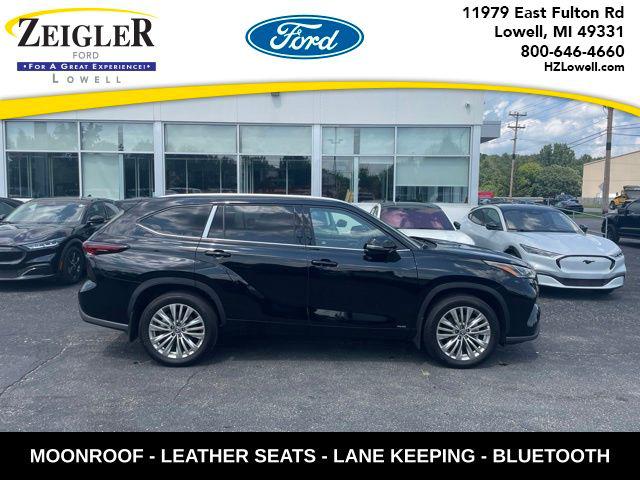 2026 Toyota Highlander Hybrid Platinum for sale in Lowell, MI