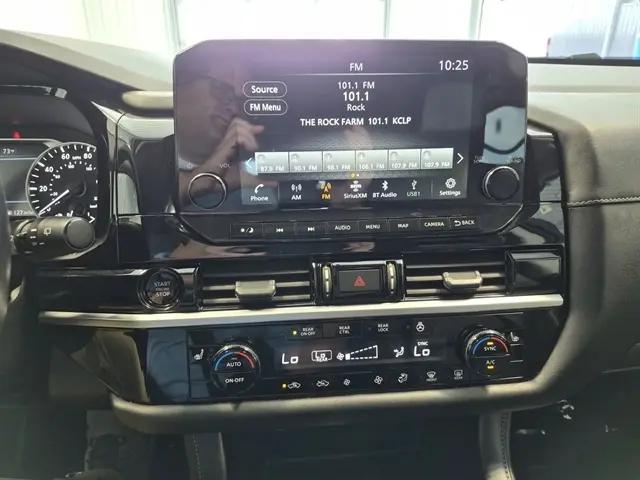 2025 Nissan Pathfinder SL 4WD