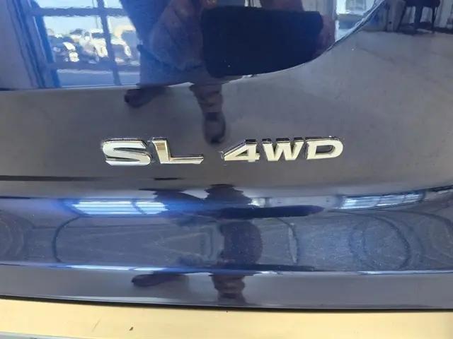 2025 Nissan Pathfinder SL 4WD