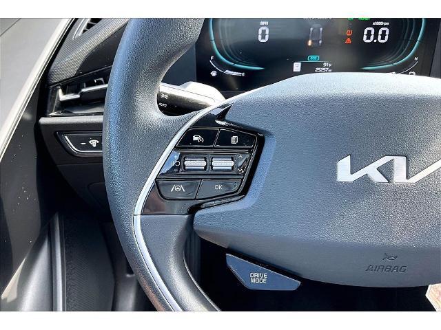 2025 Kia Niro LX