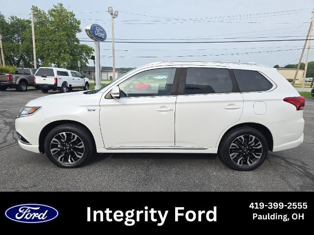 2018 Mitsubishi Outlander PHEV SEL for sale in Paulding, OH