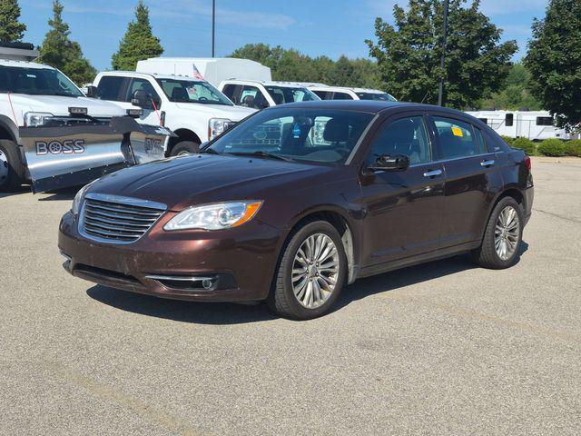 2013 Chrysler 200 Limited for sale in Birch Run, MI