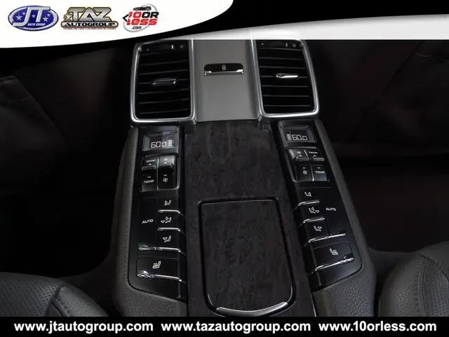 2016 Porsche Panamera Panamera