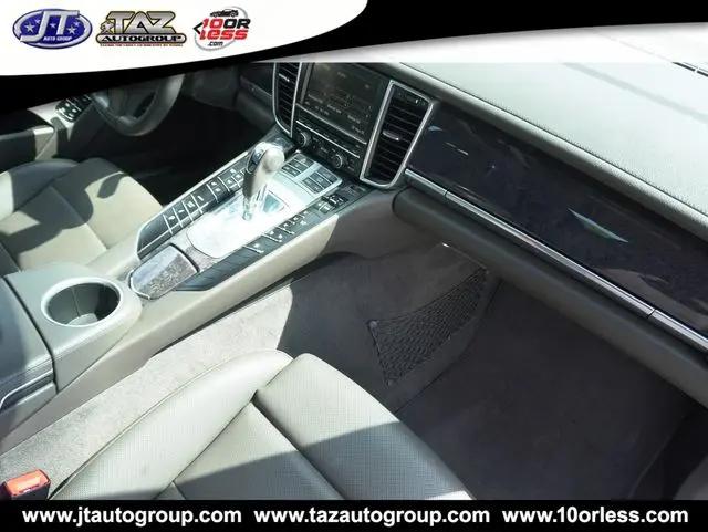2016 Porsche Panamera Panamera
