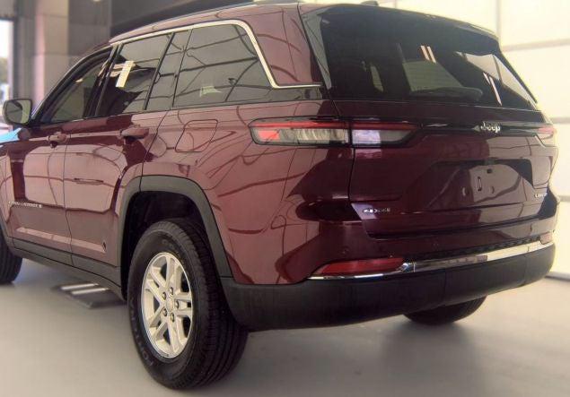 2023 Jeep Grand Cherokee Laredo 4x4 2023 Jeep Grand Cherokee Laredo 4x4
