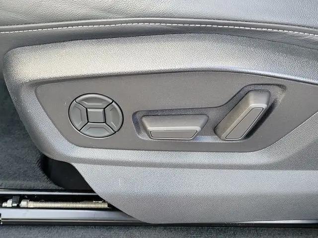 2021 Audi Q8 Premium Plus