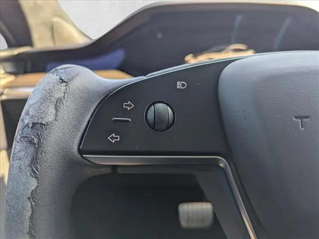 2022 Tesla Model S Dual Motor All-Wheel Drive