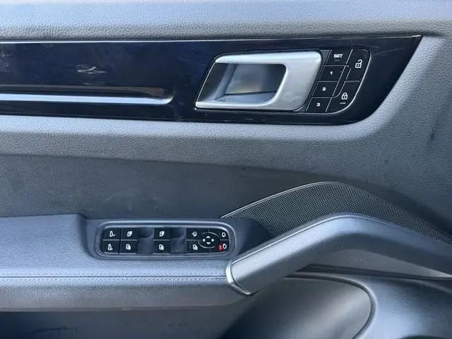 2021 Porsche Cayenne S