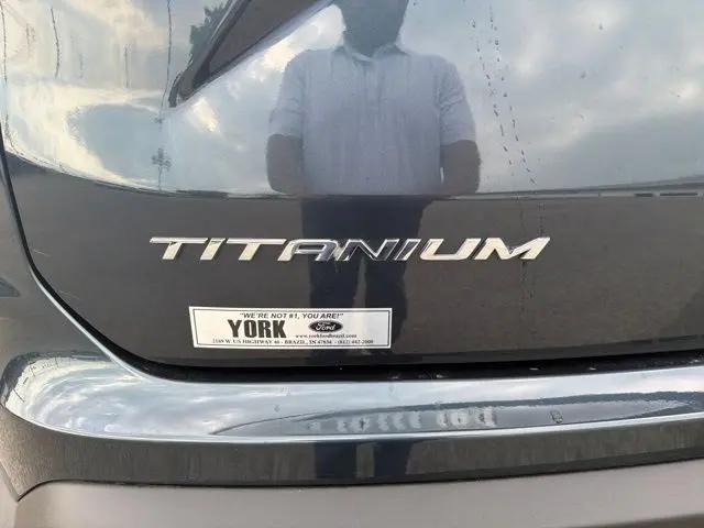2024 Ford Edge Titanium