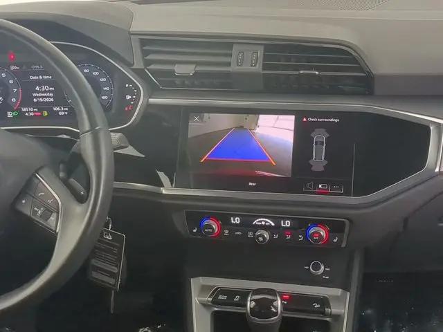 2025 Audi Q3 Premium 45 TFSI S line quattro Tiptronic